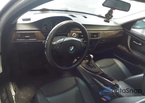 2006 BMW 325I z USA, uszkodzony, nr VIN WBAVB13536PT27132